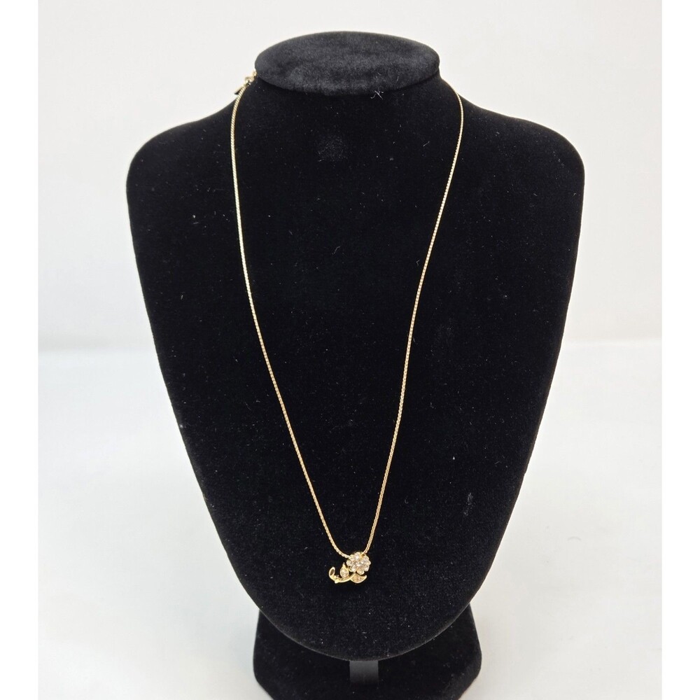 Monet Signed Vintage Gold Tone Rhinestone Flower Pendant Necklace 16 Inch